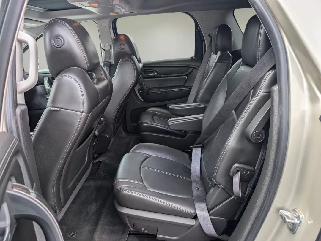 2015 /Ebony GMC Acadia SLT (1GKKRRKDXFJ) with an Other engine, located at 3959 U.S. 80 W, Phenix City, AL, 36870, (334) 297-4885, 32.469296, -85.135185 - 2015 GMC Acadia SLT - Photo#10