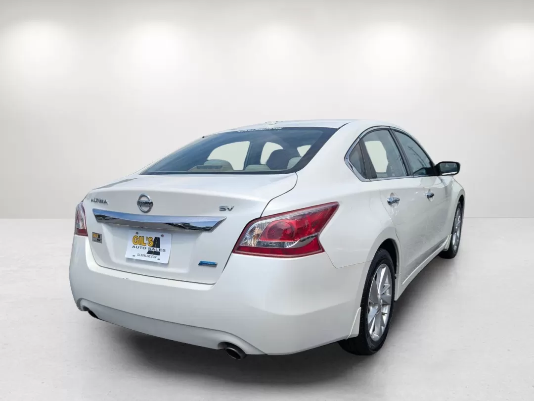 2013 /Beige Nissan Altima 2.5 SV (1N4AL3AP9DN) with an Other engine, located at 3959 U.S. 80 W, Phenix City, AL, 36870, (334) 297-4885, 32.469296, -85.135185 - 2013 Nissan Altima 2.5 SV - Photo#4