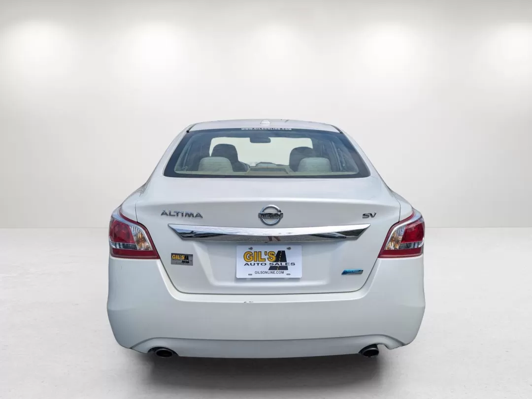 2013 /Beige Nissan Altima 2.5 SV (1N4AL3AP9DN) with an Other engine, located at 3959 U.S. 80 W, Phenix City, AL, 36870, (334) 297-4885, 32.469296, -85.135185 - 2013 Nissan Altima 2.5 SV - Photo#5