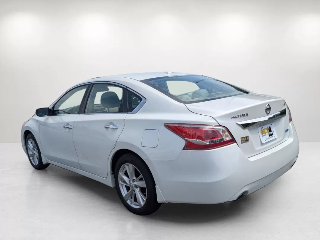 2013 /Beige Nissan Altima 2.5 SV (1N4AL3AP9DN) with an Other engine, located at 3959 U.S. 80 W, Phenix City, AL, 36870, (334) 297-4885, 32.469296, -85.135185 - 2013 Nissan Altima 2.5 SV - Photo#6
