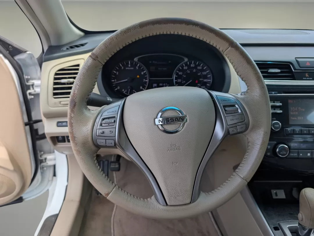 2013 /Beige Nissan Altima 2.5 SV (1N4AL3AP9DN) with an Other engine, located at 521 Old Farm Lane Rd, Prattville, AL, 36066, (334) 325-1505, 32.482460, -86.416367 - 2013 Nissan Altima 2.5 SV - Photo#15