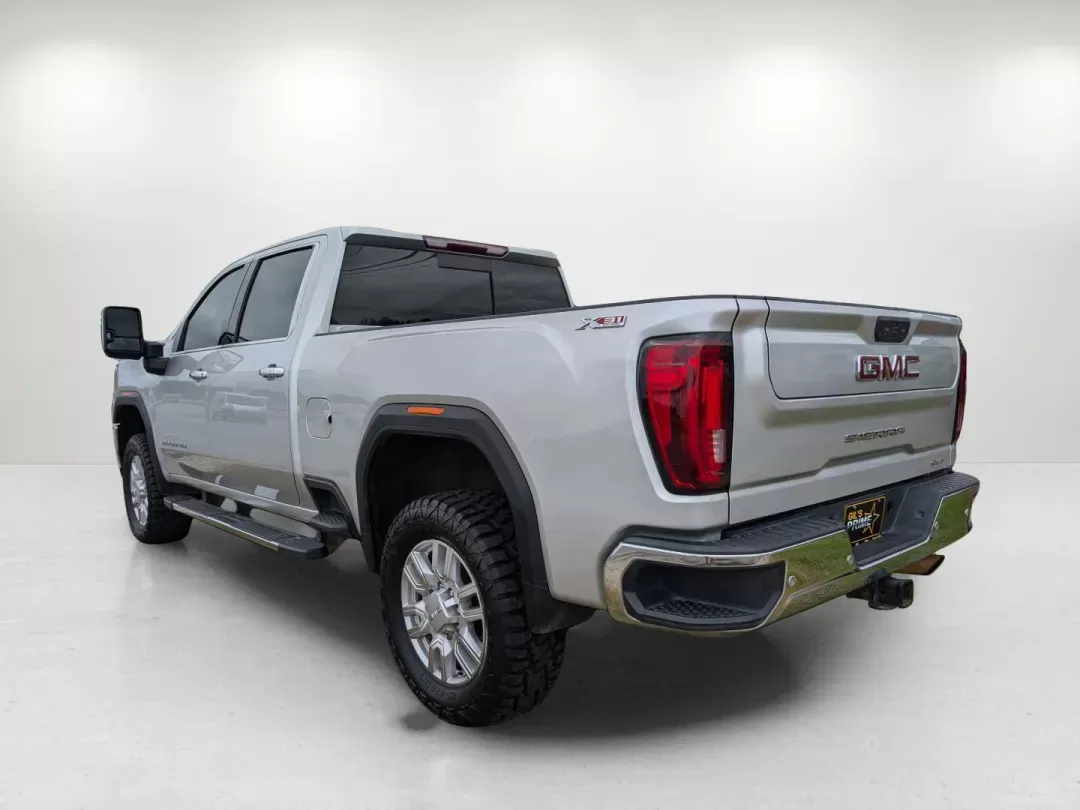 2020 /Jet Black GMC Sierra 2500HD SLT (1GT49NE79LF) with an Gas V8 6.6L/ engine, 10-Speed Automatic transmission, located at 3959 U.S. 80 W, Phenix City, AL, 36870, (334) 297-4885, 32.469296, -85.135185 - 2020 GMC Sierra 2500HD SLT - Photo#7