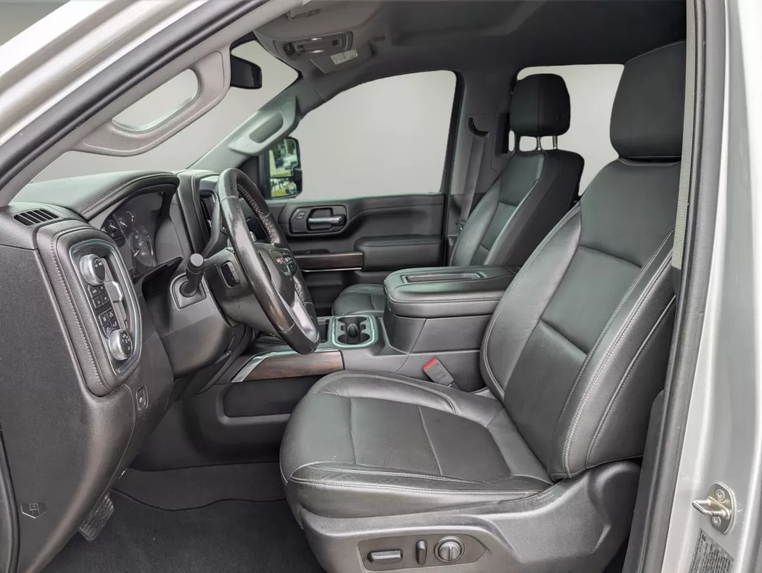 2020 /Jet Black GMC Sierra 2500HD SLT (1GT49NE79LF) with an Other engine, located at 804 22nd Ave, Phenix City, AL, 36870, (334) 297-1860, 32.484749, -85.024475 - **Conquer the Road in Style: 2020 GMC Sierra 2500HD SLT at Gils Auto - Phenix City**<br /> <br /> Are you ready to elevate your driving experience? The 2020 GMC Sierra 2500HD SLT is not just a pickup; it's a lifestyle choice designed for adventurers, families, and professionals alike. Whether you're - Photo#9