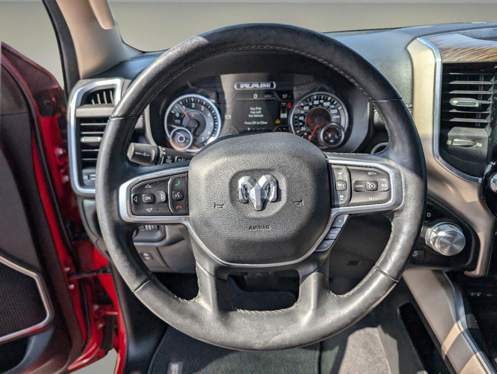 2019 /Black Ram 1500 Laramie (1C6RREDT3KN) with an Regular Unleaded V-8 5.7 L/345 engine, 8-Speed Automatic w/OD transmission, located at 3959 U.S. 80 W, Phenix City, AL, 36870, (334) 297-4885, 32.469296, -85.135185 - 2019 Ram 1500 Laramie - Photo#15