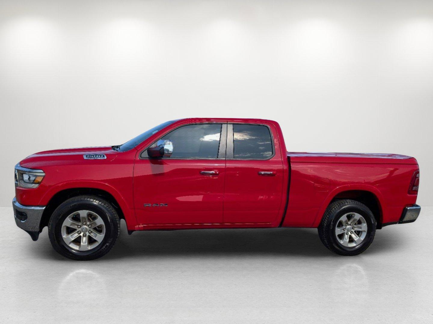 2019 /Black Ram 1500 Laramie (1C6RREDT3KN) with an Regular Unleaded V-8 5.7 L/345 engine, 8-Speed Automatic w/OD transmission, located at 3959 U.S. 80 W, Phenix City, AL, 36870, (334) 297-4885, 32.469296, -85.135185 - 2019 Ram 1500 Laramie - Photo#7