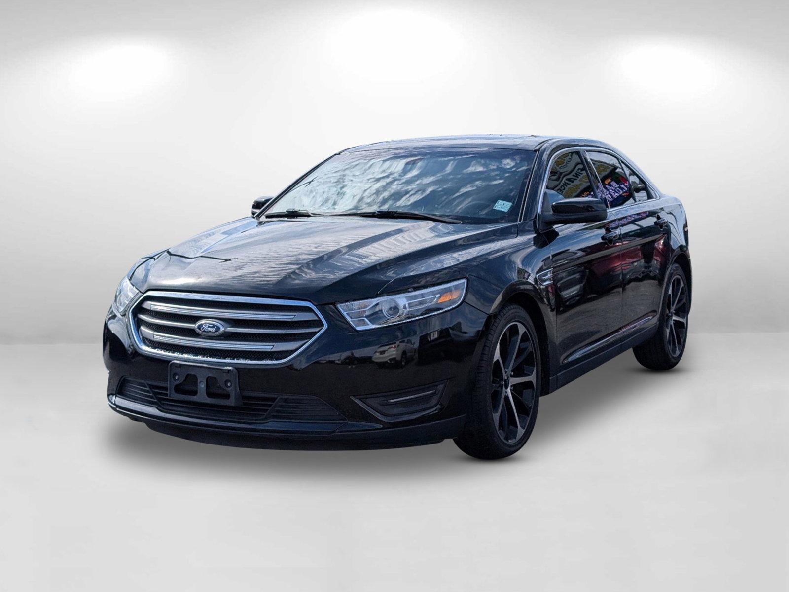 2015 Ford Taurus SEL (1FAHP2E85FG) with an Regular Unleaded V-6 3.5 L/213 engine, 6-Speed Automatic w/OD transmission, located at 3959 U.S. 80 W, Phenix City, AL, 36870, (334) 297-4885, 32.469296, -85.135185 - 2015 Ford Taurus SEL - Photo#4