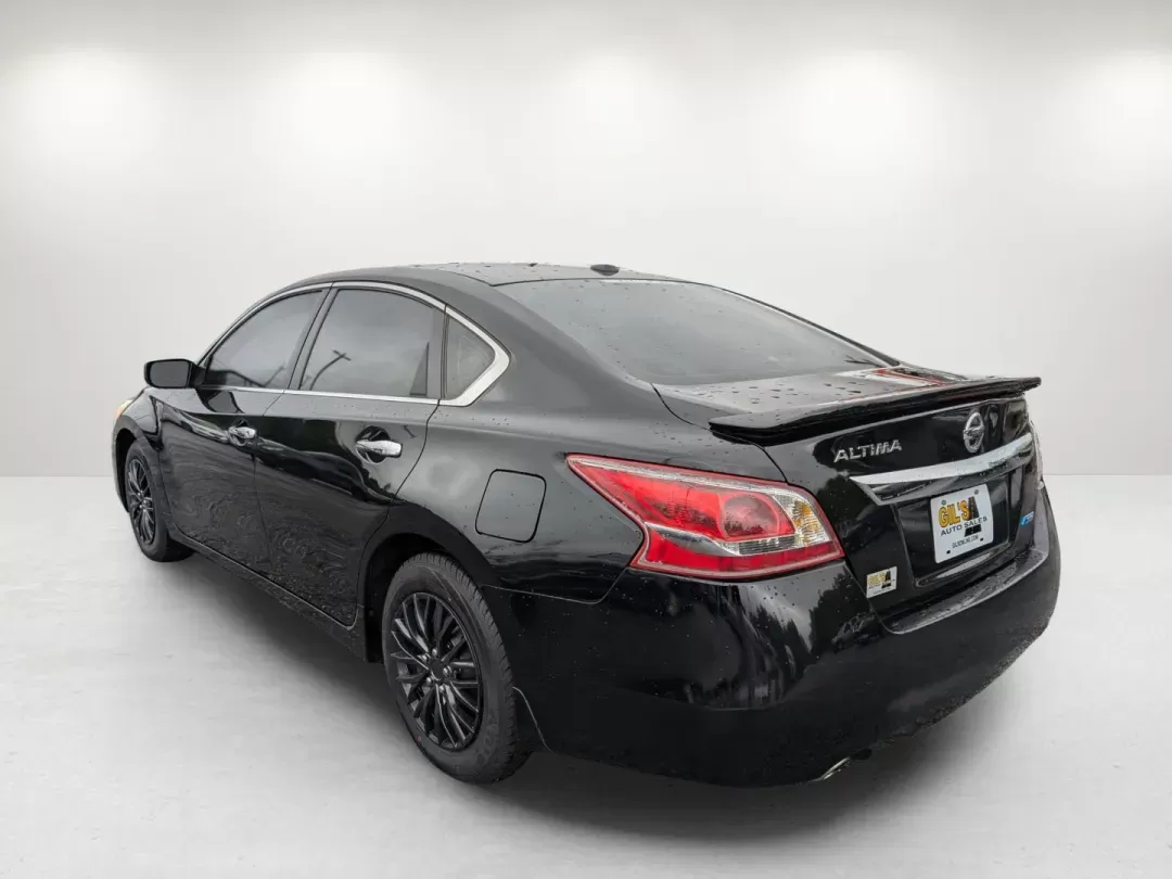 2013 /Charcoal Nissan Altima 2.5 SV (1N4AL3AP8DC) with an Gas I4 2.5L/152 engine, 1-Speed Continuously Variable Ratio transmission, located at 7000 Northlake Connector, Columbus, GA, 31904, (706) 987-8085, 32.524975, -84.978134 - 2013 Nissan Altima 2.5 SV - Photo#7