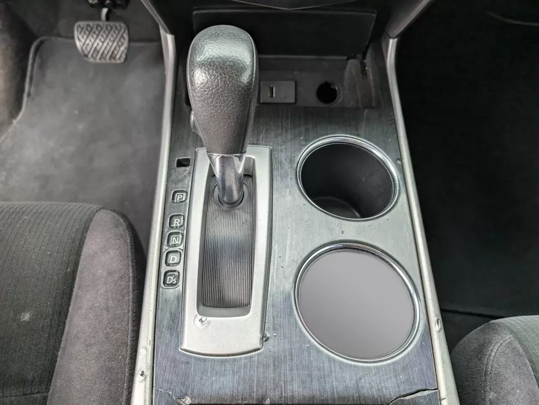 2013 /Charcoal Nissan Altima 2.5 SV (1N4AL3AP8DC) with an Gas I4 2.5L/152 engine, 1-Speed Continuously Variable Ratio transmission, located at 7000 Northlake Connector, Columbus, GA, 31904, (706) 987-8085, 32.524975, -84.978134 - 2013 Nissan Altima 2.5 SV - Photo#13