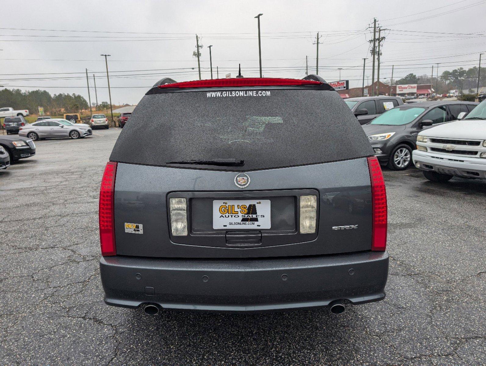 2007 /Light Gray w/Ebony Cadillac SRX (1GYEE637570) with an Gas V6 3.6L/220 engine, 5-Speed Automatic w/OD transmission, located at 3959 U.S. 80 W, Phenix City, AL, 36870, (334) 297-4885, 32.469296, -85.135185 - 2007 Cadillac SRX - Photo#5