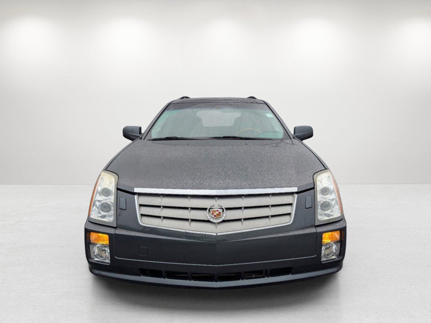 2007 /Light Gray w/Ebony Cadillac SRX (1GYEE637570) with an Gas V6 3.6L/220 engine, 5-Speed Automatic w/OD transmission, located at 521 Old Farm Lane Rd, Prattville, AL, 36066, (334) 325-1505, 32.482460, -86.416367 - 2007 Cadillac SRX - Photo#1