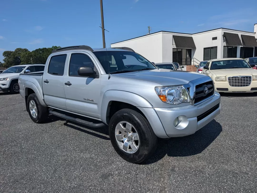 2006 Toyota Tacoma PreRunner (5TEJU62N16Z) with an Other engine, located at 1430 Gateway Drive, Opelika, AL, 36801, (334) 239-0944, 32.637871, -85.409790 - Looking for a reliable vehicle that fits your active lifestyle? The 2006 Toyota Tacoma PreRunner, available at Gils Auto in Opelika, AL, is your perfect companion for weekend adventures, family outings, or even those long commutes to work. With its rugged build and spacious interior, this crew cab p - Photo#2
