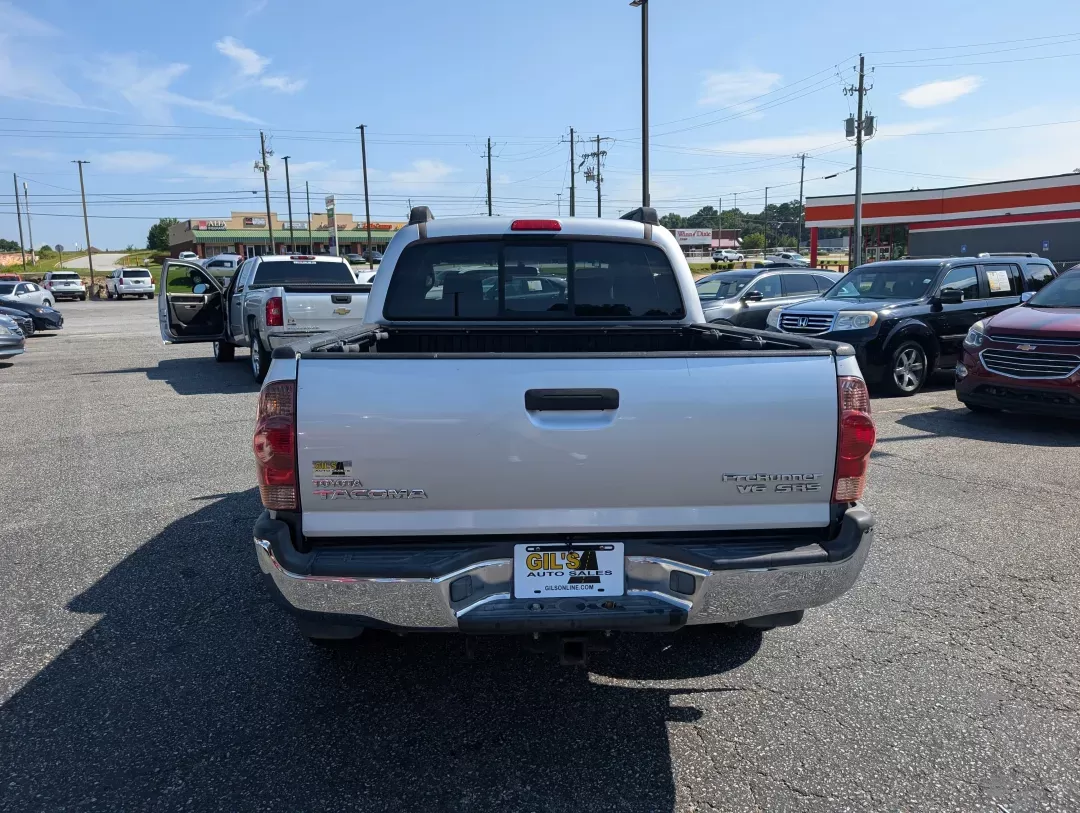 2006 Toyota Tacoma PreRunner (5TEJU62N16Z) with an Other engine, located at 1430 Gateway Drive, Opelika, AL, 36801, (334) 239-0944, 32.637871, -85.409790 - Looking for a reliable vehicle that fits your active lifestyle? The 2006 Toyota Tacoma PreRunner, available at Gils Auto in Opelika, AL, is your perfect companion for weekend adventures, family outings, or even those long commutes to work. With its rugged build and spacious interior, this crew cab p - Photo#5
