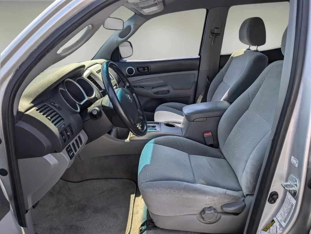2006 Toyota Tacoma PreRunner (5TEJU62N16Z) with an Other engine, located at 5115 14th Ave., Columbus, GA, 31904, (706) 323-0345, 32.511494, -84.971046 - Looking for a reliable vehicle that fits your active lifestyle? The 2006 Toyota Tacoma PreRunner, available at Gils Auto in Opelika, AL, is your perfect companion for weekend adventures, family outings, or even those long commutes to work. With its rugged build and spacious interior, this crew cab p - Photo#9