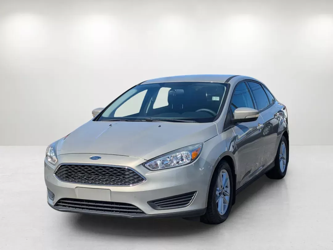 2015 Ford Focus SE (1FADP3F22FL) with an Regular Unleaded I-4 2.0 L/122 engine, located at 3959 U.S. 80 W, Phenix City, AL, 36870, (334) 297-4885, 32.469296, -85.135185 - 2015 Ford Focus SE - Photo#1