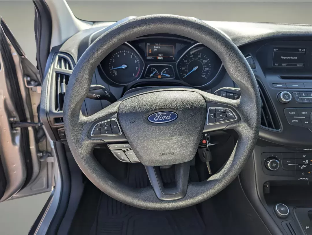 2015 Ford Focus SE (1FADP3F22FL) with an Regular Unleaded I-4 2.0 L/122 engine, located at 3959 U.S. 80 W, Phenix City, AL, 36870, (334) 297-4885, 32.469296, -85.135185 - 2015 Ford Focus SE - Photo#16
