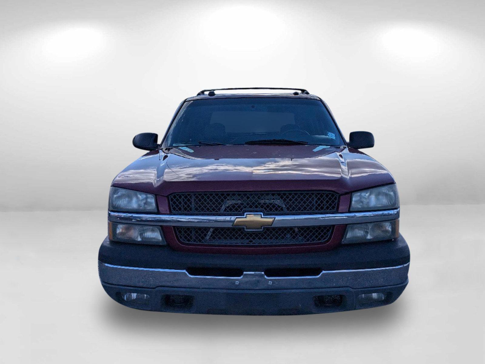 2004 /Dark Charcoal Chevrolet Avalanche Z71 (3GNEK12T84G) with an Gas V8 5.3L/327 engine, 4-Speed Automatic w/OD transmission, located at 7000 Northlake Connector, Columbus, GA, 31904, (706) 987-8085, 32.524975, -84.978134 - 2004 Chevrolet Avalanche Z71 - Photo#2