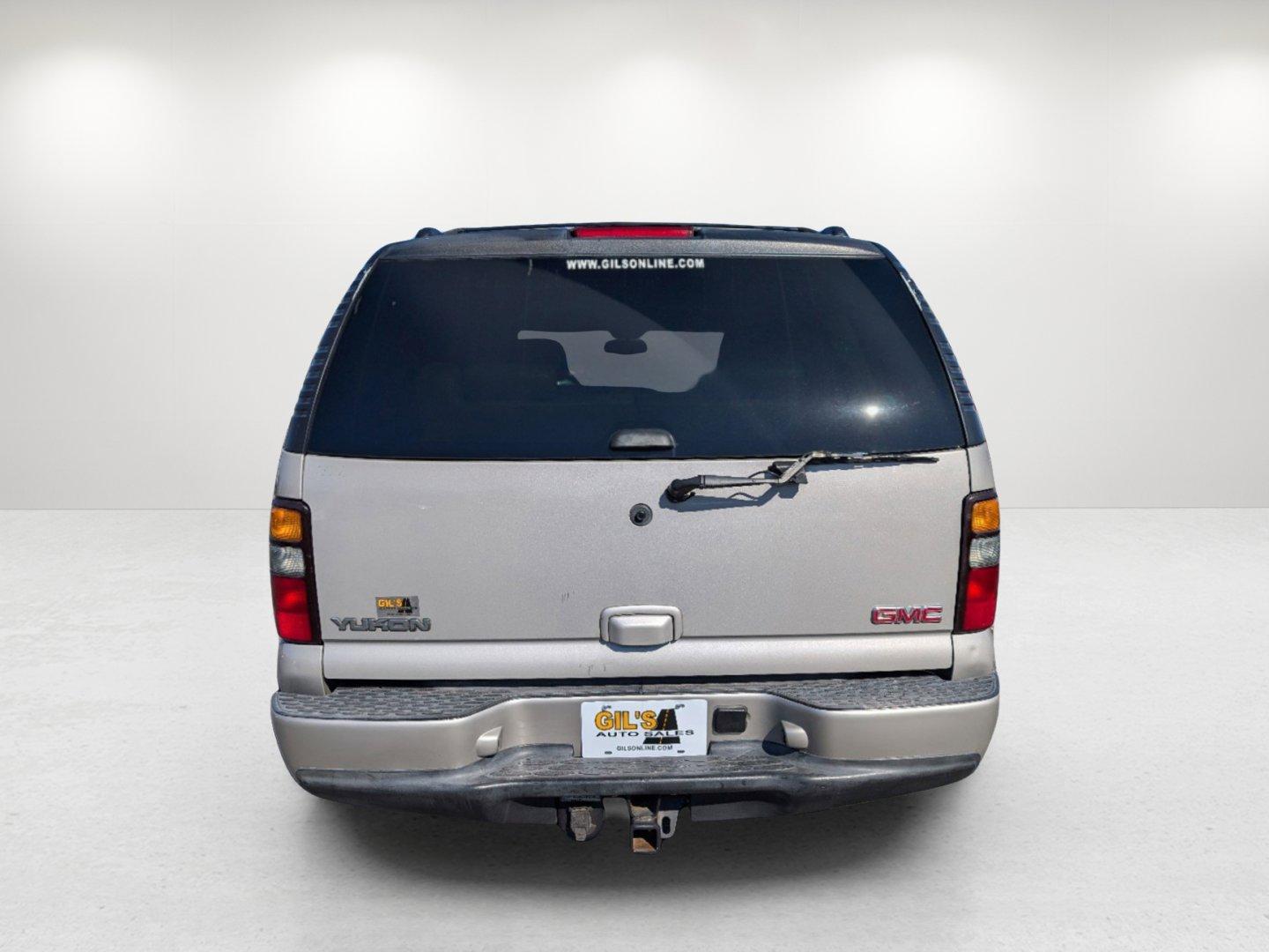 2006 /Stone Gray GMC Yukon Denali (1GKEK63U46J) with an Gas V8 6.0L/364 engine, 4-Speed Automatic w/OD transmission, located at 5115 14th Ave., Columbus, GA, 31904, (706) 323-0345, 32.511494, -84.971046 - 2006 GMC Yukon Denali - Photo#5