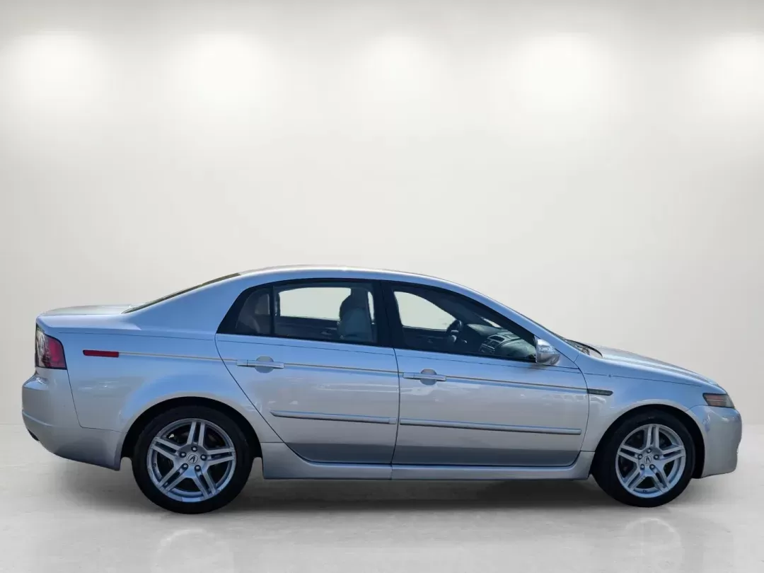 2008 Acura TL (19UUA66228A) with an Gas V6 3.2L/196 engine, 5-Speed Automatic w/OD transmission, located at 1430 Gateway Drive, Opelika, AL, 36801, (334) 239-0944, 32.637871, -85.409790 - 2008 Acura TL - Photo#4