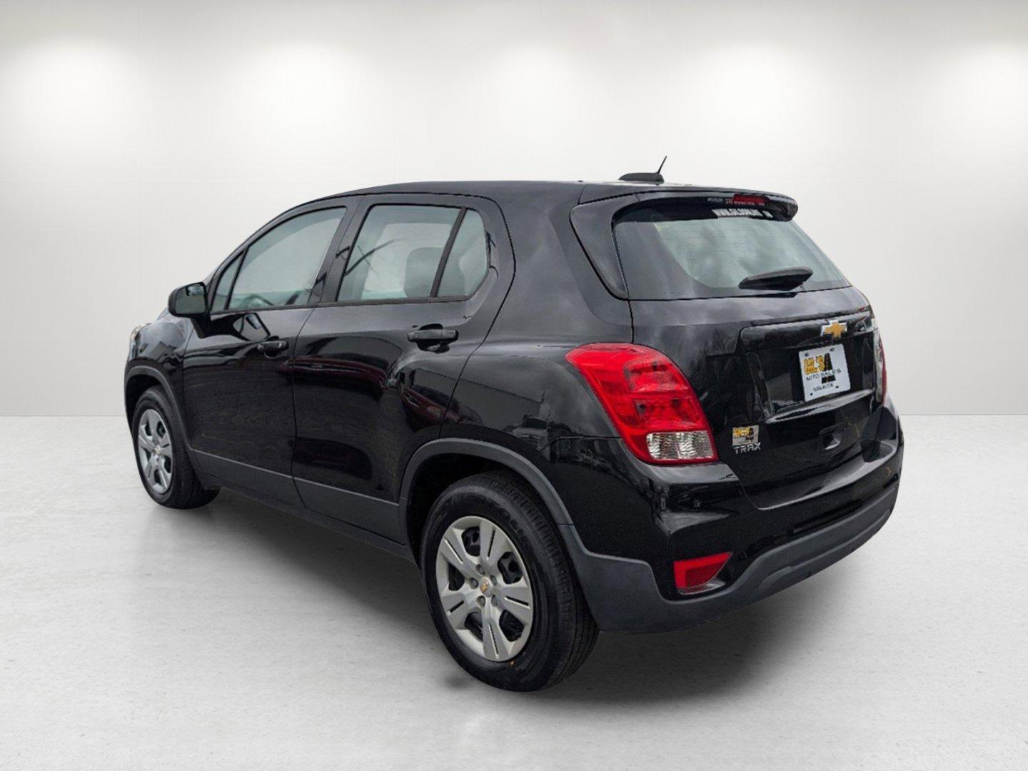 2017 /Jet Black Chevrolet Trax LS (3GNCJKSB3HL) with an Turbocharged Gas 4-Cyl 1.4L/83 engine, 6-Speed Automatic transmission, located at 5115 14th Ave., Columbus, GA, 31904, (706) 323-0345, 32.511494, -84.971046 - 2017 Chevrolet Trax LS - Photo#6