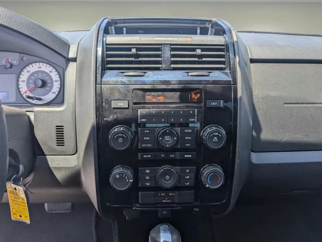 2011 /Charcoal Mazda Tribute Sport (4F2CY0C7XBK) with an Gas I4 2.5L/152 engine, 6-Speed Automatic transmission, located at 1430 Gateway Drive, Opelika, AL, 36801, (334) 239-0944, 32.637871, -85.409790 - 2011 Mazda Tribute Sport - Photo#13