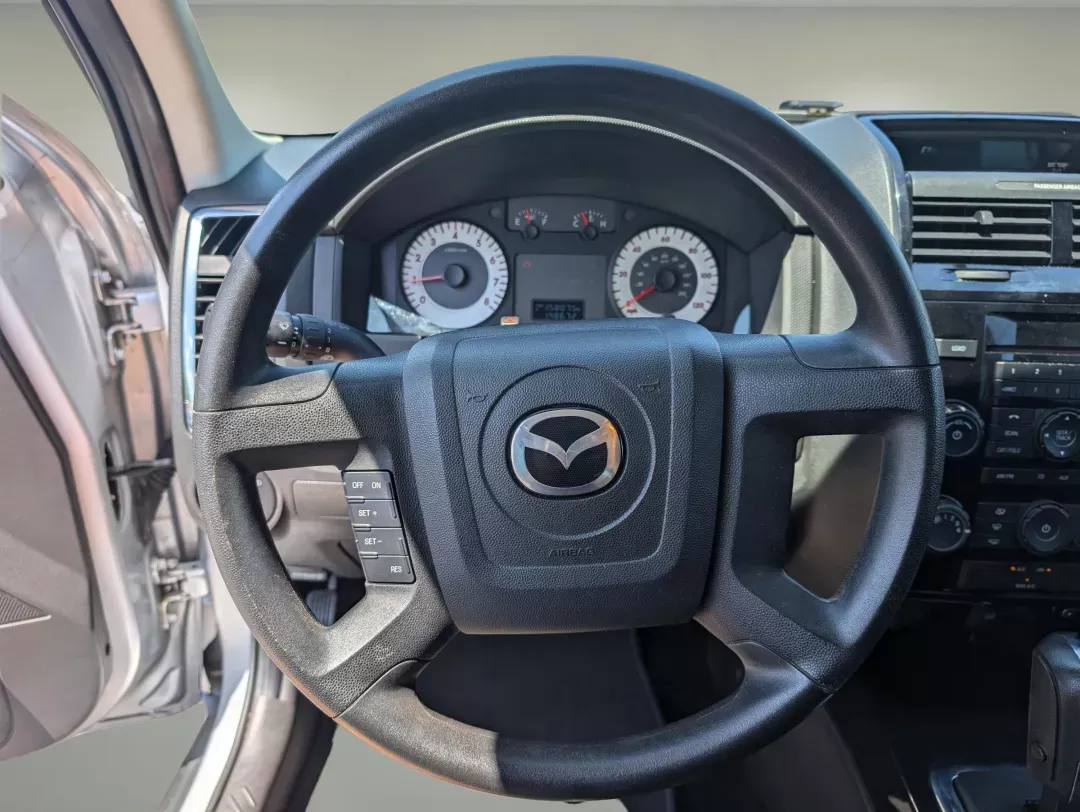 2011 /Charcoal Mazda Tribute Sport (4F2CY0C7XBK) with an Gas I4 2.5L/152 engine, 6-Speed Automatic transmission, located at 1430 Gateway Drive, Opelika, AL, 36801, (334) 239-0944, 32.637871, -85.409790 - 2011 Mazda Tribute Sport - Photo#14