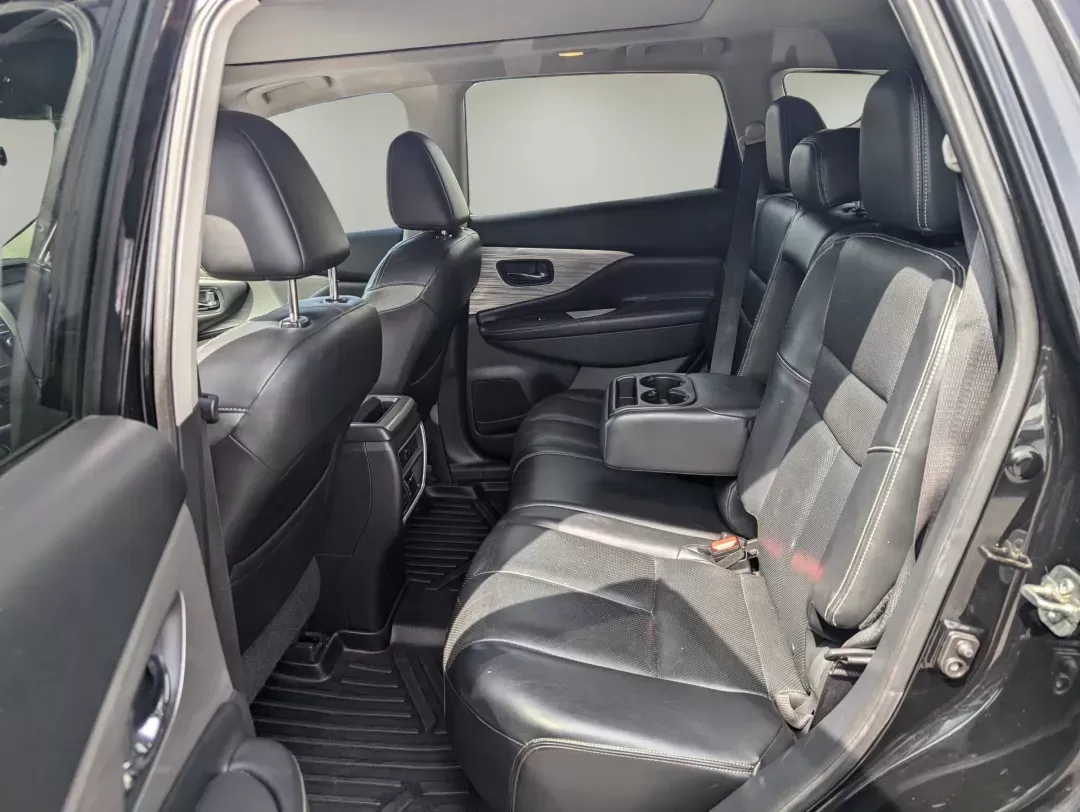 2016 /Black Nissan Murano SL (5N1AZ2MH8GN) with an Regular Unleaded V-6 3.5 L/213 engine, 1-Speed CVT w/OD transmission, located at 7000 Northlake Connector, Columbus, GA, 31904, (706) 987-8085, 32.524975, -84.978134 - 2016 Nissan Murano SL - Photo#10