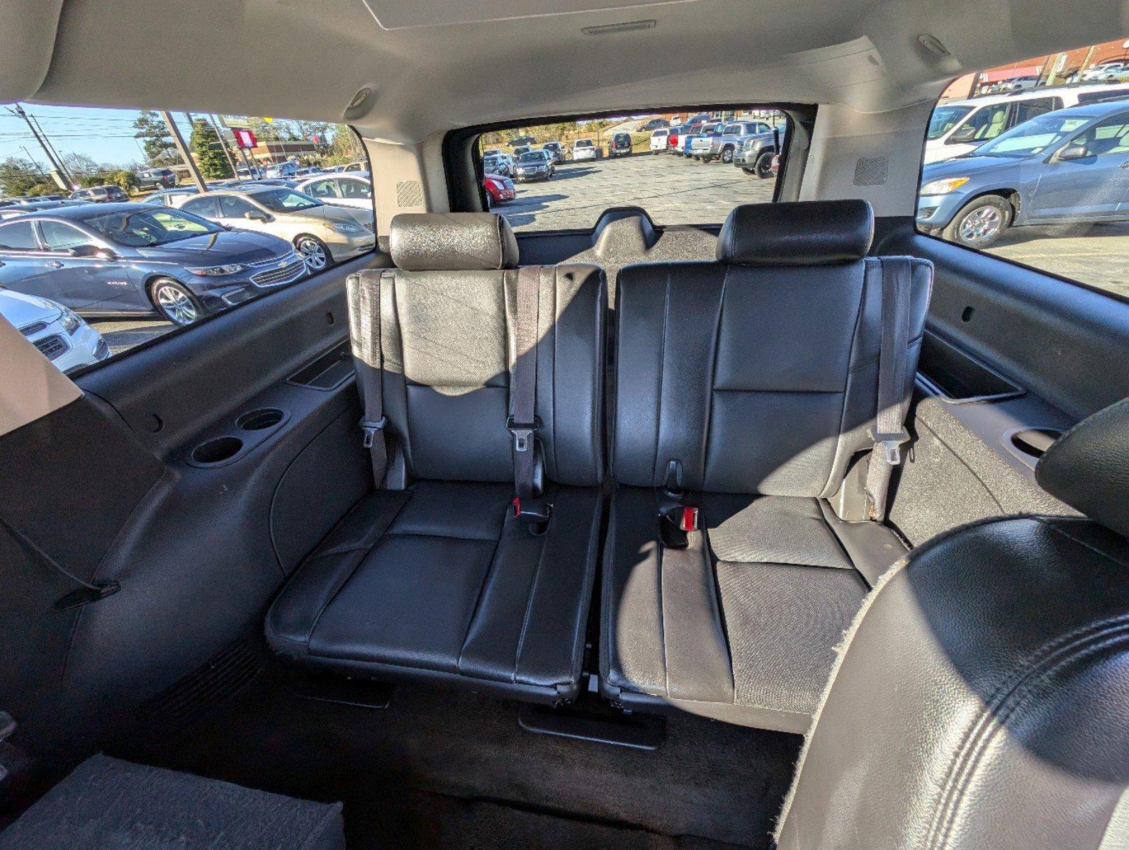 2014 /Ebony Chevrolet Suburban LTZ (1GNSCKE05ER) with an Gas/Ethanol V8 5.3L/323 engine, 6-Speed Automatic transmission, located at 7000 Northlake Connector, Columbus, GA, 31904, (706) 987-8085, 32.524975, -84.978134 - 2014 Chevrolet Suburban LTZ - Photo#12