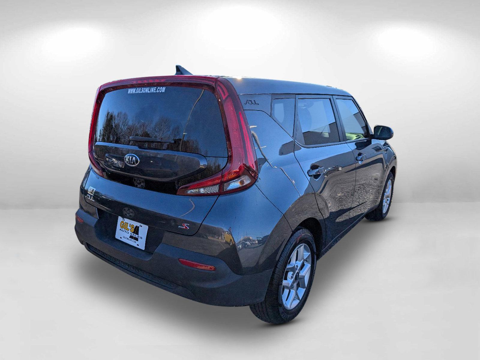 2020 /Black Kia Soul S (KNDJ23AU7L7) with an Regular Unleaded I-4 2.0 L/122 engine, 1-Speed CVT w/OD transmission, located at 804 22nd Ave, Phenix City, AL, 36870, (334) 297-1860, 32.484749, -85.024475 - 2020 Kia Soul S - Photo#4