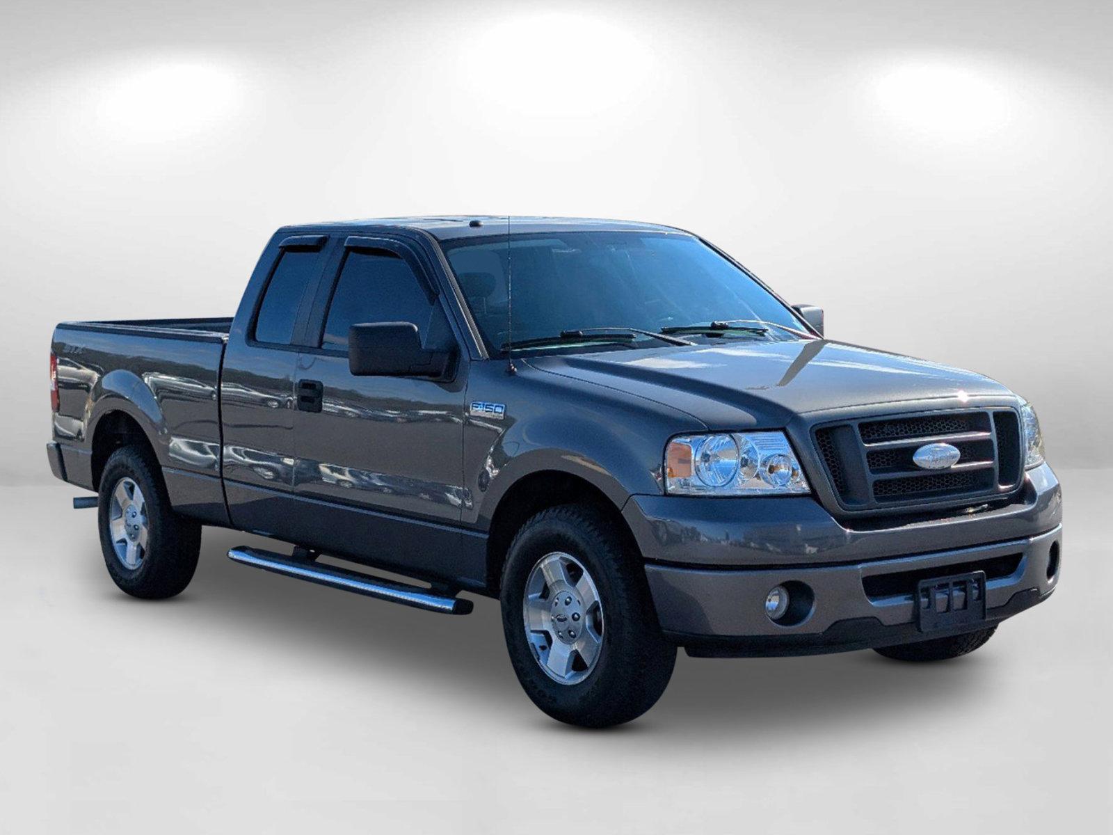 2008 Ford F-150 XLT (1FTRX12W08F) with an Gas V8 4.6L/281 engine, 4-Speed Automatic w/OD transmission, located at 5115 14th Ave., Columbus, GA, 31904, (706) 323-0345, 32.511494, -84.971046 - 2008 Ford F-150 XLT - Photo#2