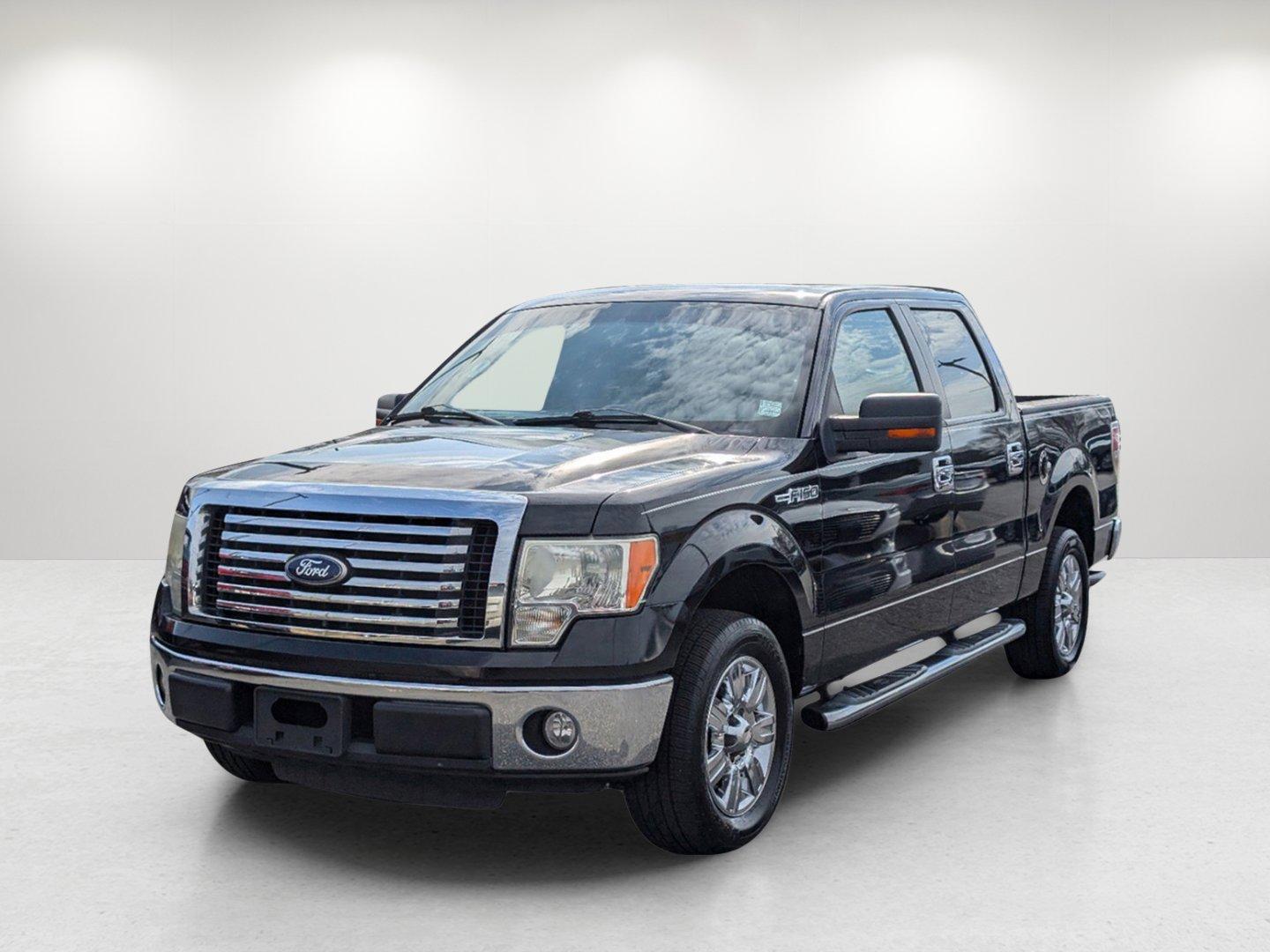 2010 Ford F-150 XLT (1FTFW1CVXAF) with an Gas/Ethanol V8 5.4L/330 engine, 6-Speed Automatic transmission, located at 1430 Gateway Drive, Opelika, AL, 36801, (334) 239-0944, 32.637871, -85.409790 - 2010 Ford F-150 XLT - Photo#0