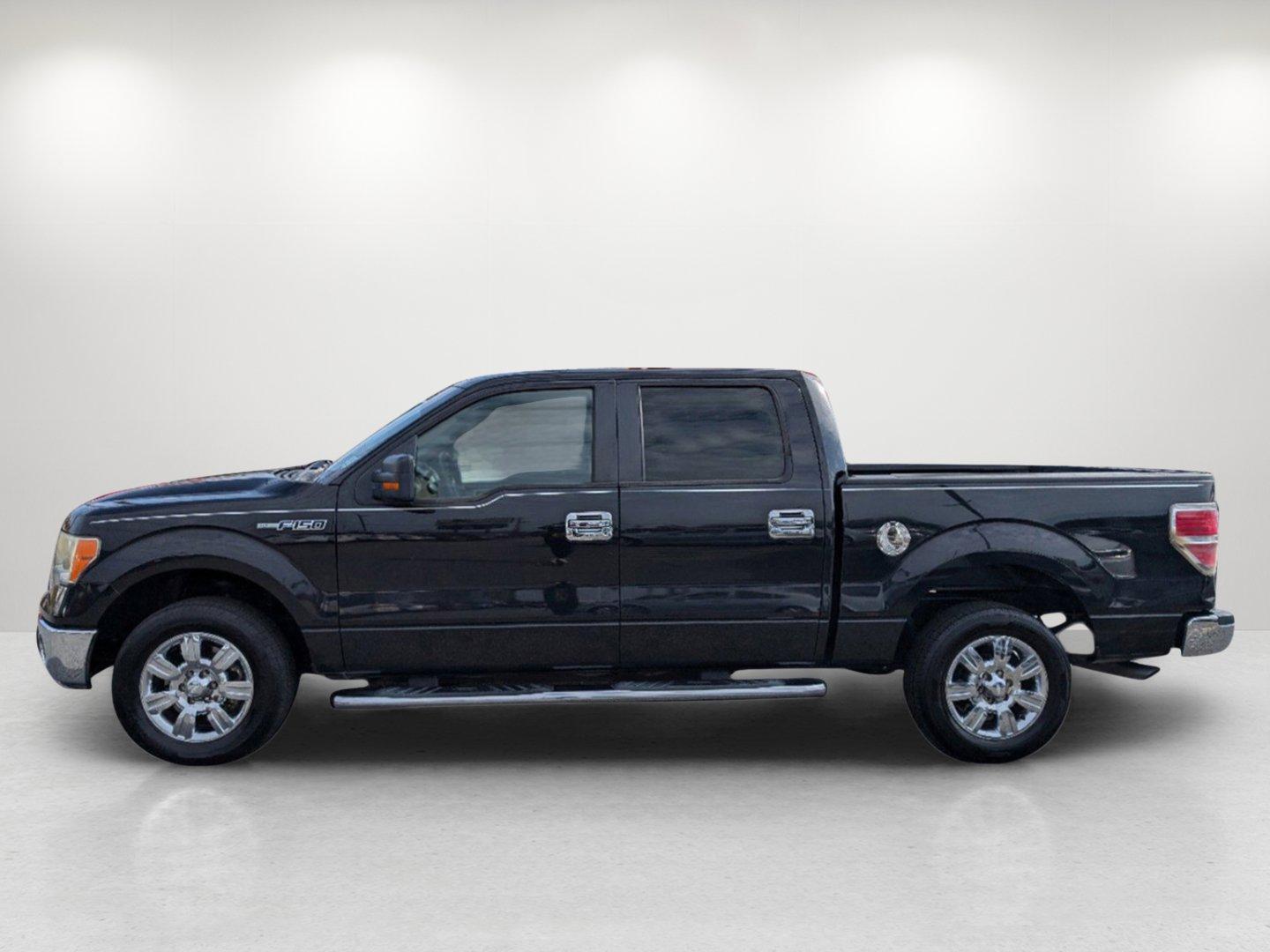 2010 Ford F-150 XLT (1FTFW1CVXAF) with an Gas/Ethanol V8 5.4L/330 engine, 6-Speed Automatic transmission, located at 1430 Gateway Drive, Opelika, AL, 36801, (334) 239-0944, 32.637871, -85.409790 - 2010 Ford F-150 XLT - Photo#7