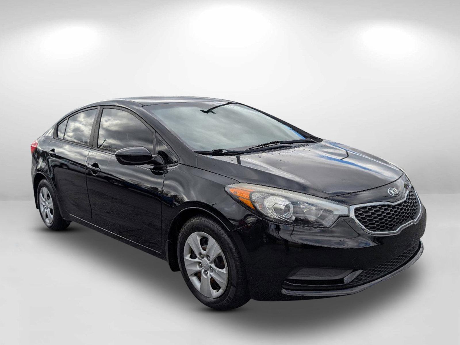 2016 /Black Kia Forte LX (KNAFK4A64G5) with an Regular Unleaded I-4 1.8 L/110 engine, 6-Speed Automatic w/OD transmission, located at 1430 Gateway Drive, Opelika, AL, 36801, (334) 239-0944, 32.637871, -85.409790 - 2016 Kia Forte LX - Photo#2