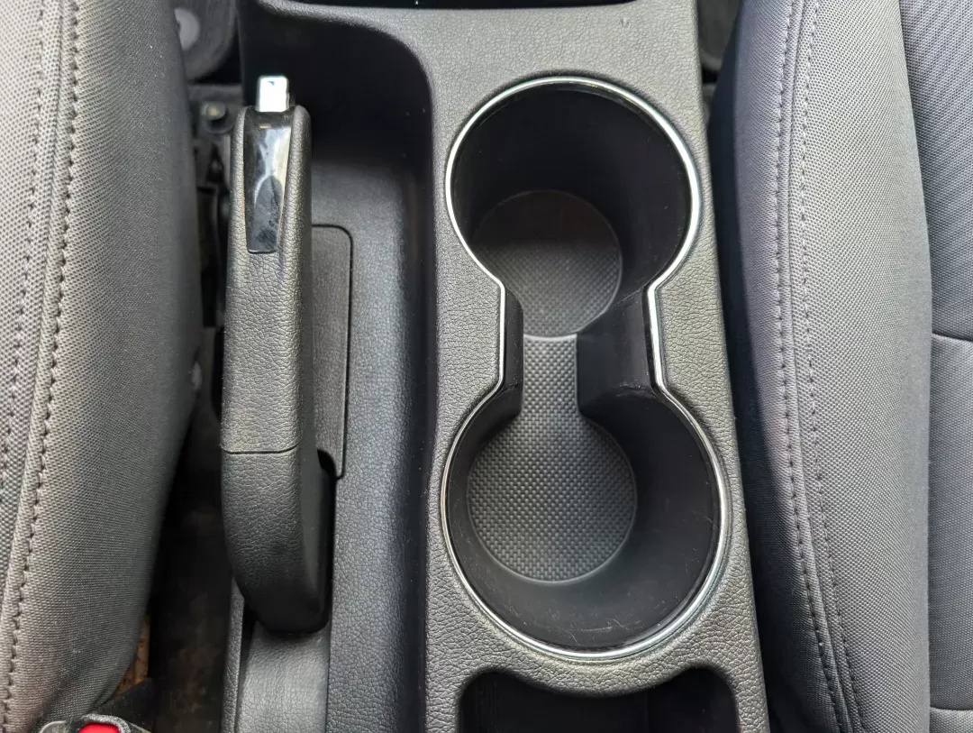 2013 /Gray Hyundai Elantra GLS (5NPDH4AE2DH) with an Gas I4 1.8L/110 engine, 6-Speed Automatic w/Manual Shift transmission, located at 3959 U.S. 80 W, Phenix City, AL, 36870, (334) 297-4885, 32.469296, -85.135185 - 2013 Hyundai Elantra GLS - Photo#12