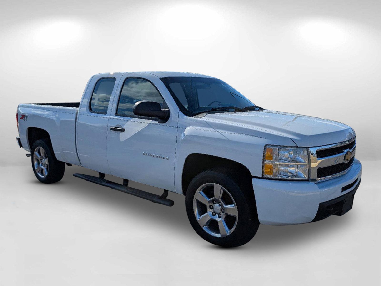 2013 /Dark Titanium Chevrolet Silverado 1500 Work Truck (1GCRKPEA0DZ) with an Gas/Ethanol V8 4.8L/293 engine, 4-Speed Automatic transmission, located at 521 Old Farm Lane Rd, Prattville, AL, 36066, (334) 325-1505, 32.482460, -86.416367 - 2013 Chevrolet Silverado 1500 Work Truck - Photo#7