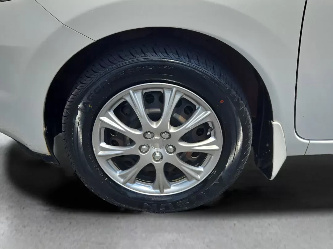2016 /Charcoal Nissan Versa Note SV (3N1CE2CP5GL) with an Other engine, located at 7000 Northlake Connector, Columbus, GA, 31904, (706) 987-8085, 32.524975, -84.978134 - **Explore the Open Road in Comfort with the 2016 Nissan Versa Note SV Perfect for Your Next Adventure!**<br /> <br /> Are you a budget-conscious buyer looking for a reliable and stylish hatchback? Or perhaps a growing family in need of a versatile vehicle for weekend getaways? Look no further! The - Photo#8