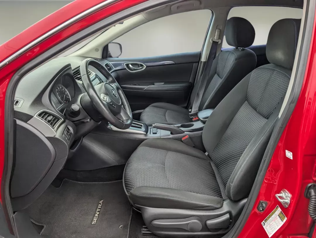 2019 /Charcoal Nissan Sentra SR (3N1AB7AP1KY) with an Regular Unleaded I-4 1.8 L/110 engine, 1-Speed CVT w/OD transmission, located at 3959 U.S. 80 W, Phenix City, AL, 36870, (334) 297-4885, 32.469296, -85.135185 - 2019 Nissan Sentra SR - Photo#9