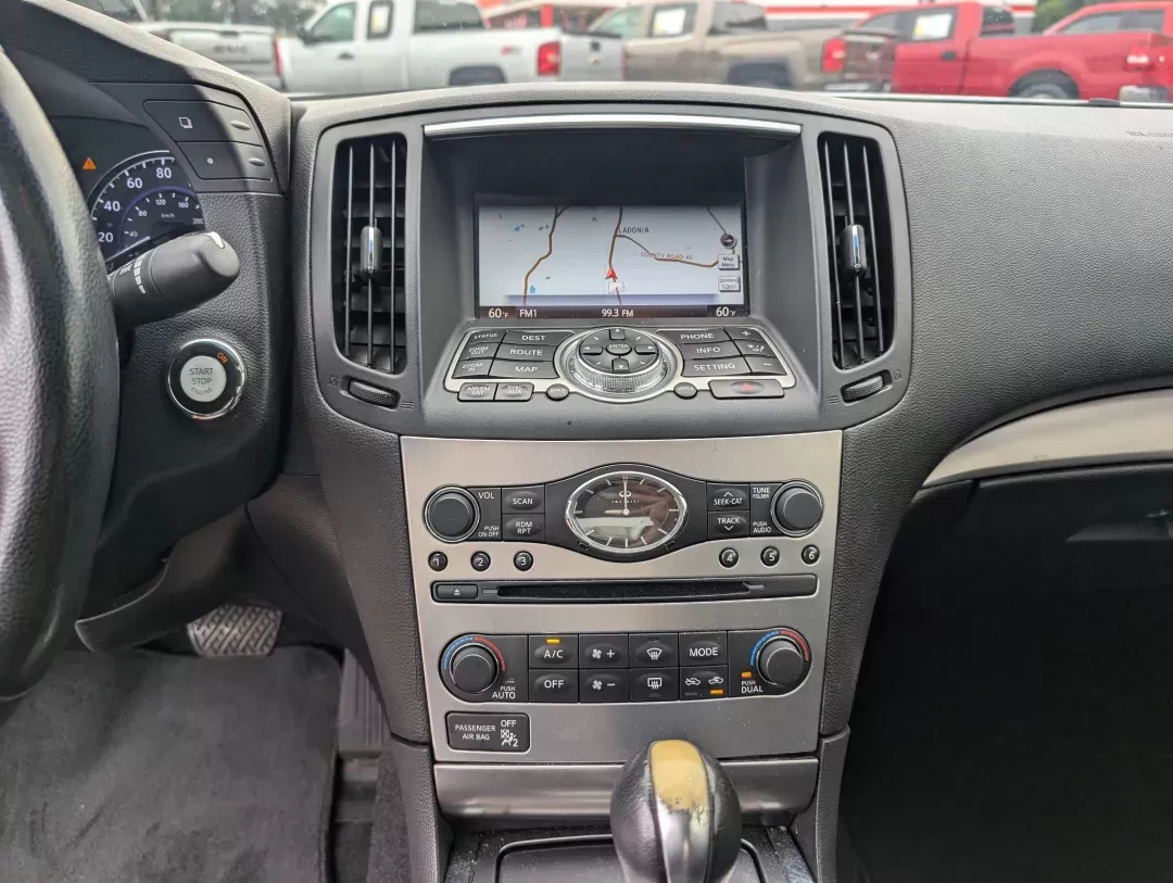 2012 /Graphite Infiniti G37 Sedan Journey (JN1CV6AP9CM) with an Other engine, located at 3959 U.S. 80 W, Phenix City, AL, 36870, (334) 297-4885, 32.469296, -85.135185 - **Elevate Your Drive with the Stylish 2012 Infiniti G37 Sedan Perfect for Everyday Adventures!**<br /> <br /> Are you ready to transform your daily commute into an elevated experience? Look no further than this stunning 2012 Infiniti G37 Sedan, available now at Gils Auto in Phenix City, AL. This lu - Photo#12