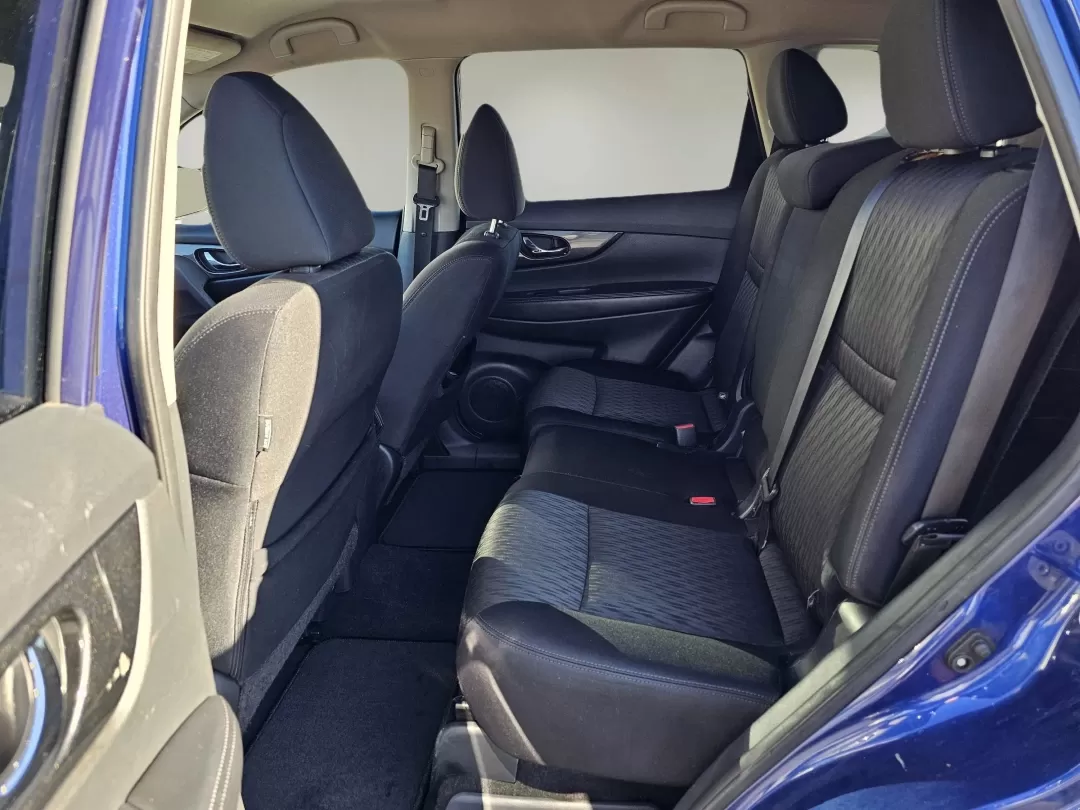 2017 /Charcoal Nissan Rogue SV (5N1AT2MT0HC) with an Other engine, located at 1430 Gateway Drive, Opelika, AL, 36801, (334) 239-0944, 32.637871, -85.409790 - ### 2017 Nissan Rogue SV: The Perfect SUV for Family Adventures!<br /> <br /> Are you looking for a reliable SUV that seamlessly blends style, comfort, and versatility? The 2017 Nissan Rogue SV is your ideal companion for family adventures or long commutes around Phenix City, AL. Whether you're navi - Photo#14