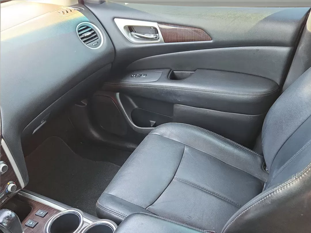 2013 /Charcoal Nissan Pathfinder SL (5N1AR2MN7DC) with an Other engine, located at 5115 14th Ave., Columbus, GA, 31904, (706) 323-0345, 32.511494, -84.971046 - **Discover Your Perfect Family Adventure with the 2013 Nissan Pathfinder SL at Gils Auto - Columbus** <br /> <br /> Are you ready to elevate your family outings or weekend adventures? The 2013 Nissan Pathfinder SL, available now at Gils Auto in Columbus, GA, is the SUV that blends style, space, and - Photo#15