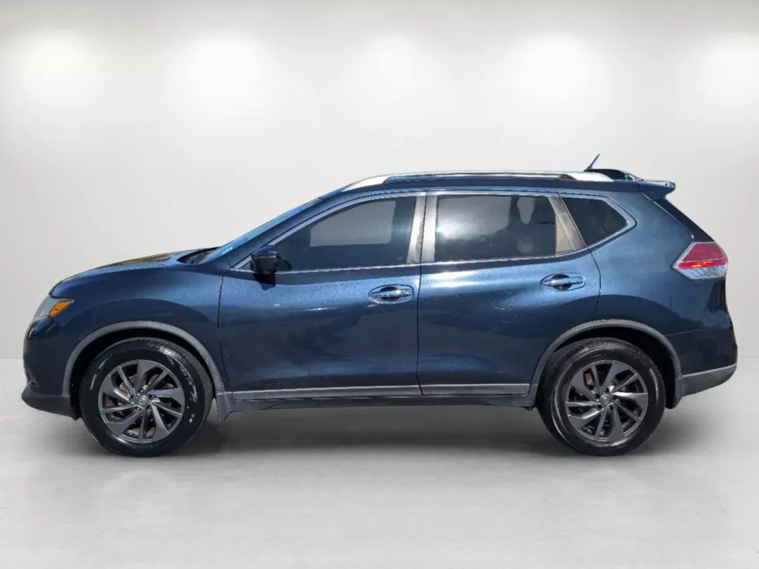 2016 /Charcoal Nissan Rogue SL (KNMAT2MT2GP) with an Other engine, located at 3959 U.S. 80 W, Phenix City, AL, 36870, (334) 297-4885, 32.469296, -85.135185 - **Adventure Awaits with the 2016 Nissan Rogue SL at Gils Auto - Columbus!**<br /> <br /> Are you ready to elevate your daily commute or weekend getaways? The 2016 Nissan Rogue SL is the perfect companion for anyone looking to blend comfort, safety, and style in their next vehicle. Whether you're nav - Photo#7