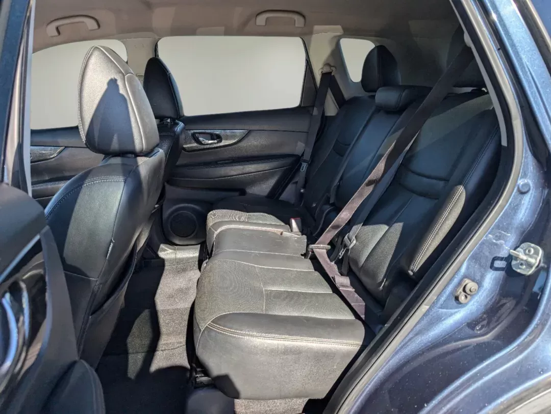 2016 /Charcoal Nissan Rogue SL (KNMAT2MT2GP) with an Other engine, located at 3959 U.S. 80 W, Phenix City, AL, 36870, (334) 297-4885, 32.469296, -85.135185 - **Adventure Awaits with the 2016 Nissan Rogue SL at Gils Auto - Columbus!**<br /> <br /> Are you ready to elevate your daily commute or weekend getaways? The 2016 Nissan Rogue SL is the perfect companion for anyone looking to blend comfort, safety, and style in their next vehicle. Whether you're nav - Photo#10