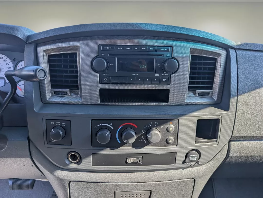 2008 /Medium Slate Gray Dodge Ram 1500 SLT (1D7HU18218J) with an Other engine, located at 3959 U.S. 80 W, Phenix City, AL, 36870, (334) 297-4885, 32.469296, -85.135185 - 2008 Dodge Ram 1500 SLT - Photo#15