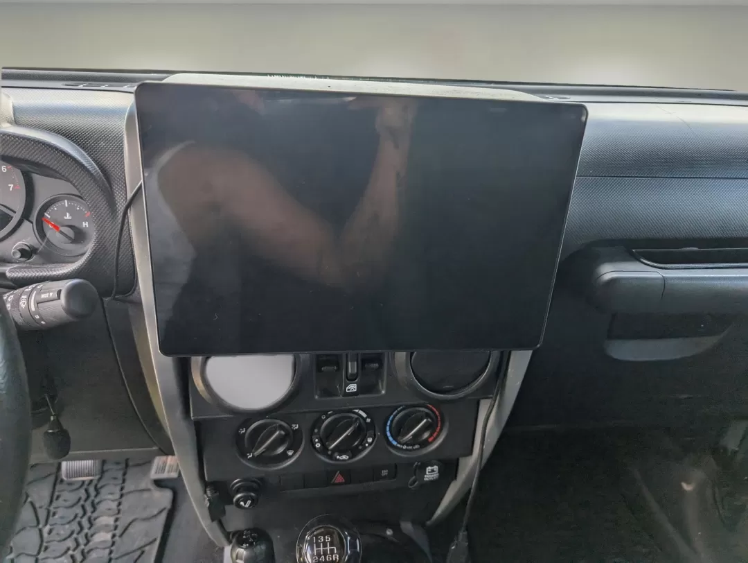 2008 /Dark/Medium Slate Gray Jeep Wrangler Unlimited X (1J4GA39168L) with an Other engine, located at 521 Old Farm Lane Rd, Prattville, AL, 36066, (334) 325-1505, 32.482460, -86.416367 - **Adventure Awaits: Own the 2008 Jeep Wrangler Unlimited X Today!**<br /> <br /> Are you ready to break free from the mundane and embrace a lifestyle of adventure? Look no further than this stunning 2008 Jeep Wrangler Unlimited X, available now at Gils Auto in Phenix City, AL. Whether you're navigat - Photo#14
