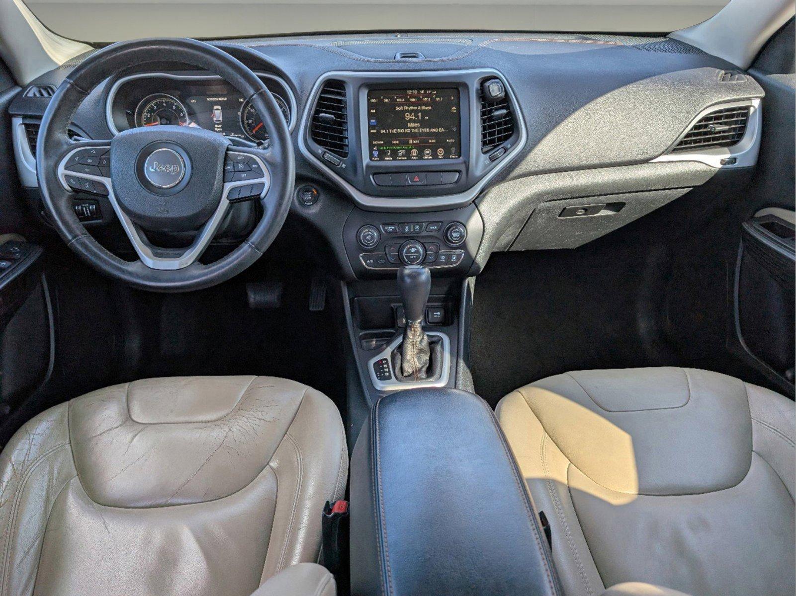 2015 /Lt Frost Beige/Black Jeep Cherokee Limited (1C4PJLDS8FW) with an Regular Unleaded V-6 3.2 L/198 engine, 9-Speed Automatic w/OD transmission, located at 7000 Northlake Connector, Columbus, GA, 31904, (706) 987-8085, 32.524975, -84.978134 - 2015 Jeep Cherokee Limited - Photo#10