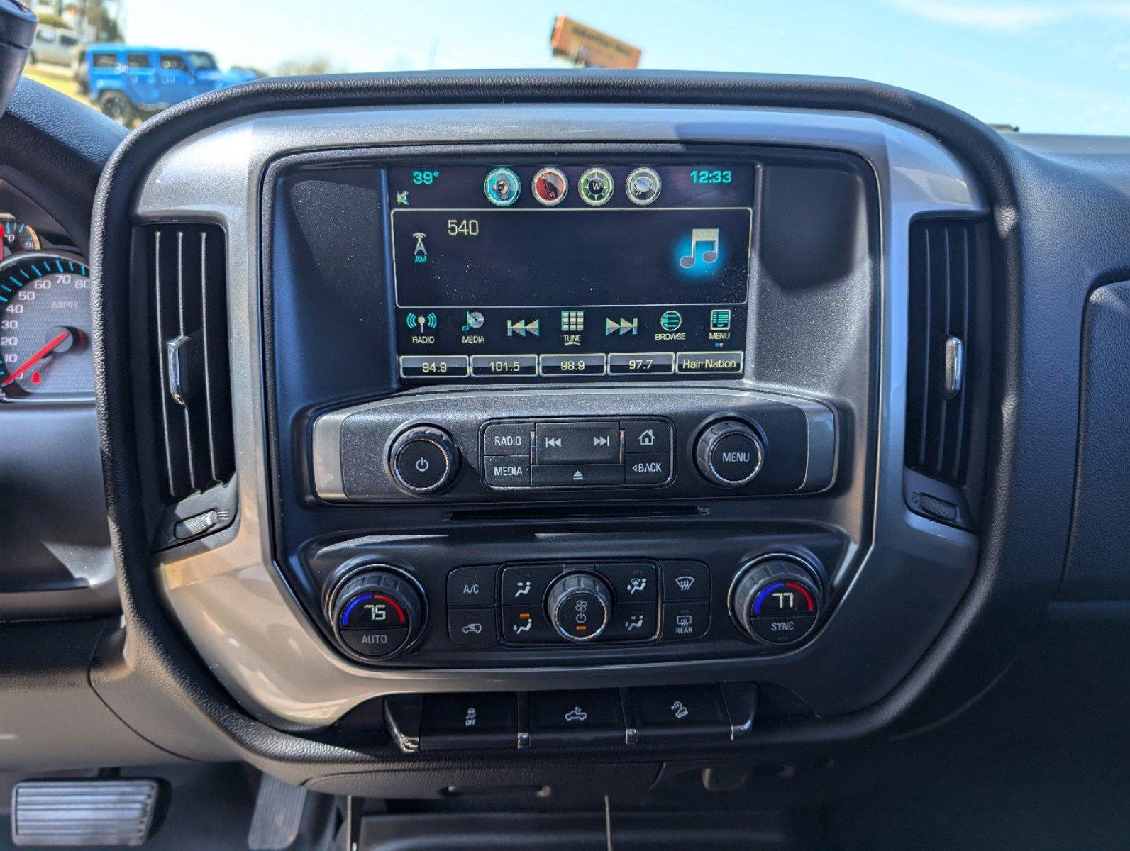 2016 /Jet Black Chevrolet Silverado 1500 LT (3GCUKREC2GG) with an Gas V8 5.3L/325 engine, 6-Speed Automatic transmission, located at 3959 U.S. 80 W, Phenix City, AL, 36870, (334) 297-4885, 32.469296, -85.135185 - 2016 Chevrolet Silverado 1500 LT - Photo#14