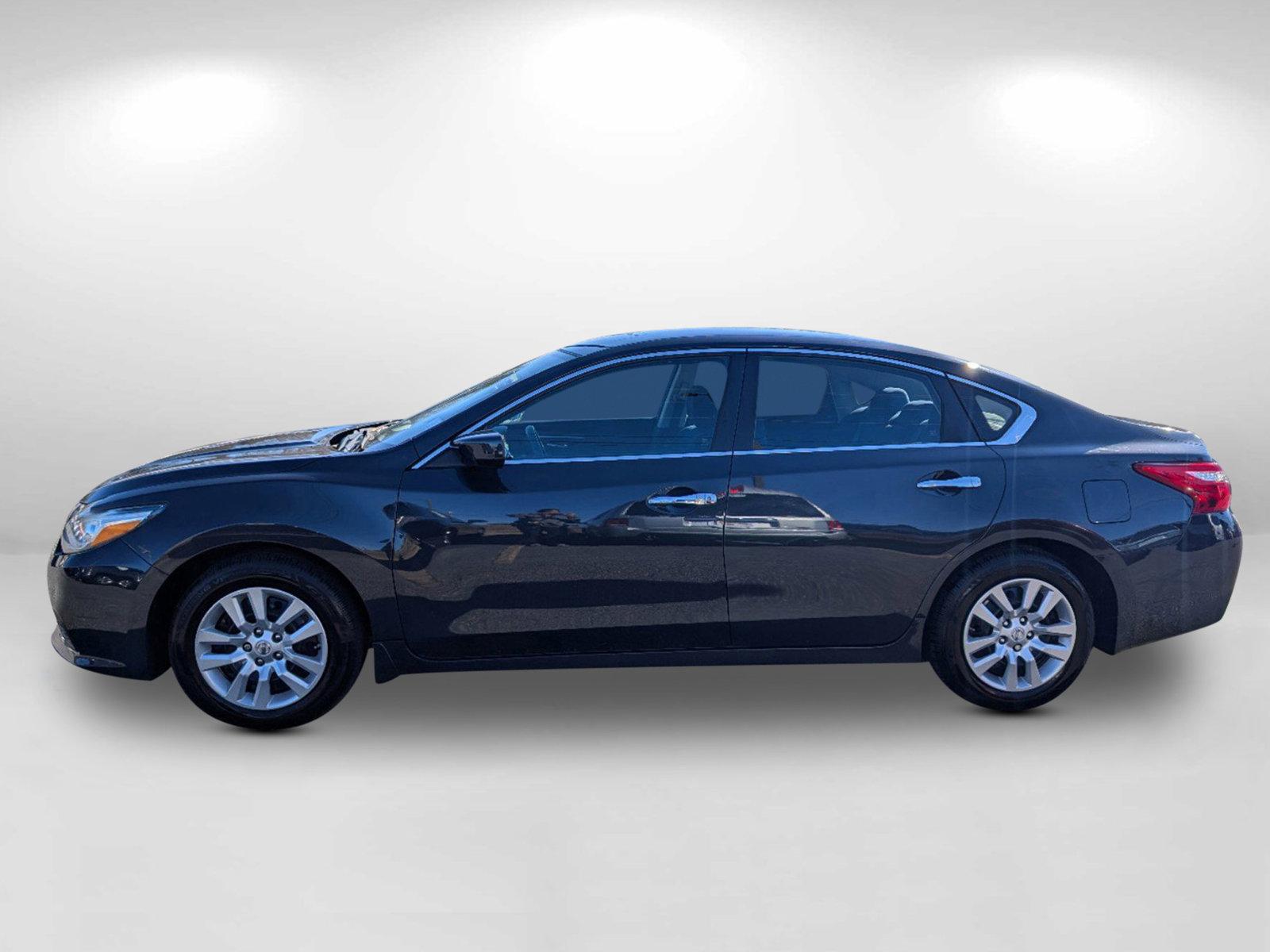 2017 /Charcoal Nissan Altima 2.5 S (1N4AL3AP8HC) with an Regular Unleaded I-4 2.5 L/152 engine, 1-Speed CVT w/OD transmission, located at 5115 14th Ave., Columbus, GA, 31904, (706) 323-0345, 32.511494, -84.971046 - 2017 Nissan Altima 2.5 S - Photo#7