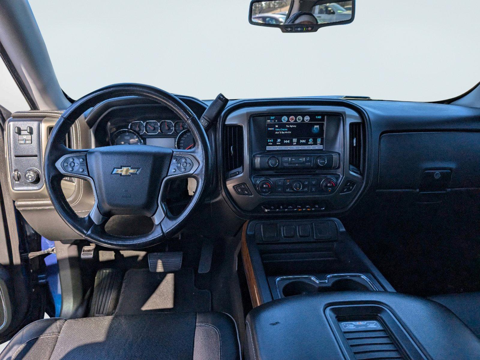 2017 /Jet Black/Medium Ash Gray Piping and Stitching Chevrolet Silverado 1500 High Country (3GCPCTEC4HG) with an Gas V8 5.3L/325 engine, 8-Speed Automatic transmission, located at 5115 14th Ave., Columbus, GA, 31904, (706) 323-0345, 32.511494, -84.971046 - 2017 Chevrolet Silverado 1500 High Country - Photo#12