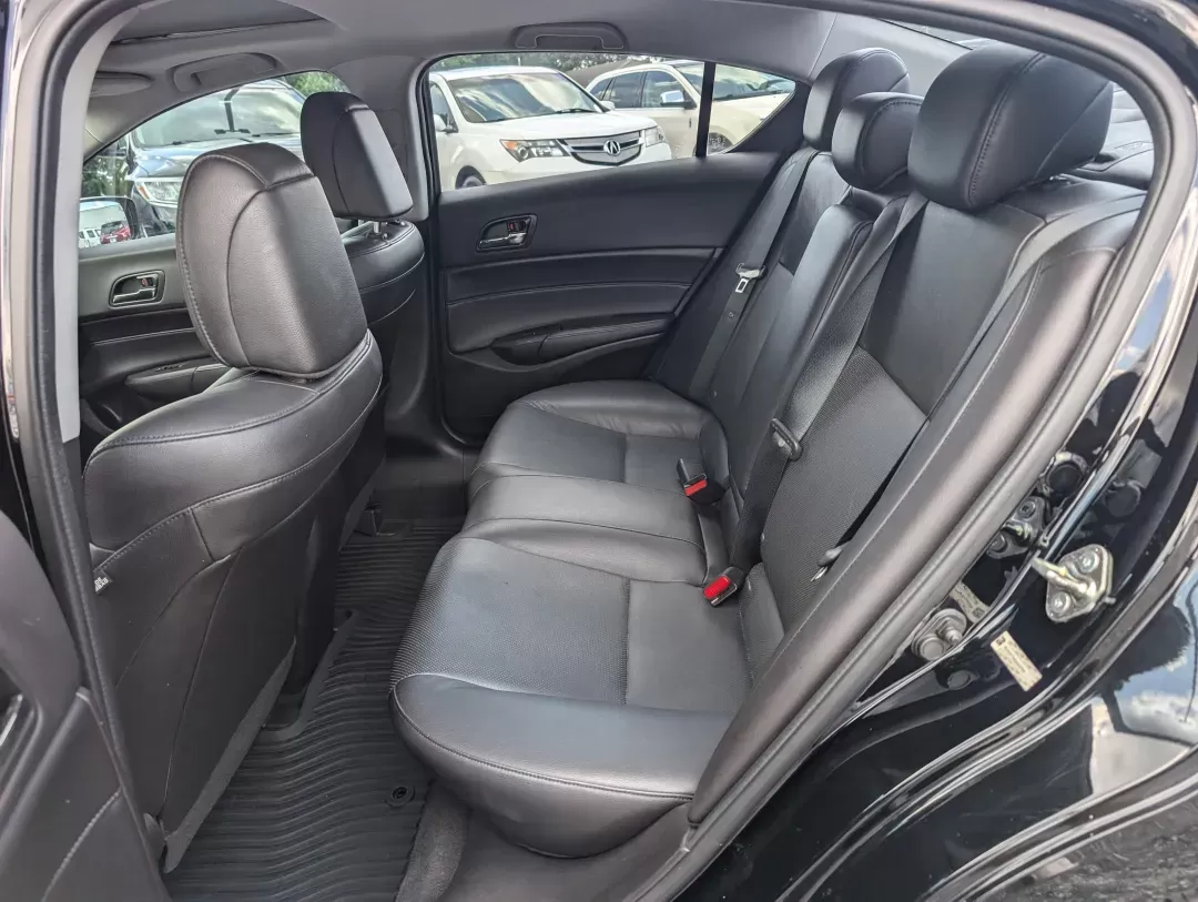 2016 Acura ILX w/Premium Pkg (19UDE2F7XGA) with an Premium Unleaded I-4 2.4 L/144 engine, 8-Speed Auto-Shift Manual w/OD transmission, located at 3959 U.S. 80 W, Phenix City, AL, 36870, (334) 297-4885, 32.469296, -85.135185 - 2016 Acura ILX w/Premium Pkg - Photo#10