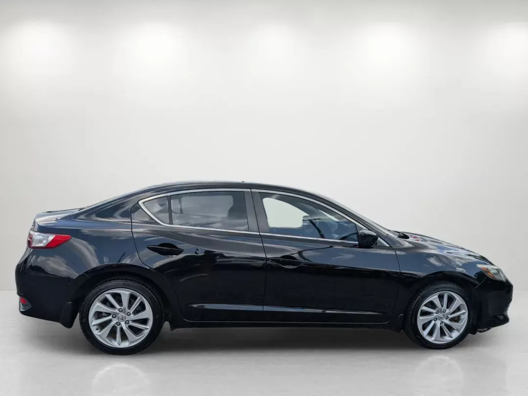 2016 Acura ILX w/Premium Pkg (19UDE2F7XGA) with an Premium Unleaded I-4 2.4 L/144 engine, 8-Speed Auto-Shift Manual w/OD transmission, located at 5115 14th Ave., Columbus, GA, 31904, (706) 323-0345, 32.511494, -84.971046 - 2016 Acura ILX w/Premium Pkg - Photo#3