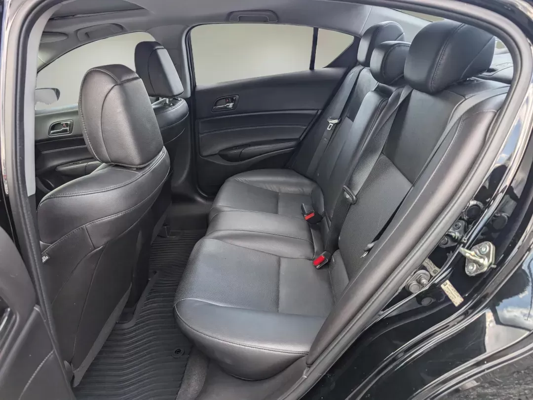 2016 Acura ILX w/Premium Pkg (19UDE2F7XGA) with an Premium Unleaded I-4 2.4 L/144 engine, 8-Speed Auto-Shift Manual w/OD transmission, located at 5115 14th Ave., Columbus, GA, 31904, (706) 323-0345, 32.511494, -84.971046 - 2016 Acura ILX w/Premium Pkg - Photo#10